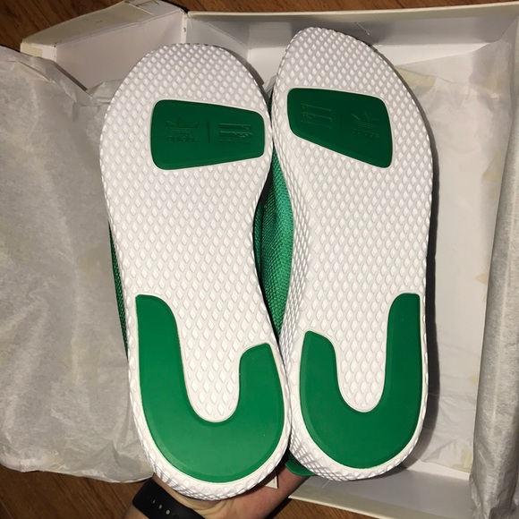 New Men’s Adidas Pharrell Tennis HU Holi Shoes - Picture 3 of 5